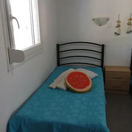 & Christina Σάρτη