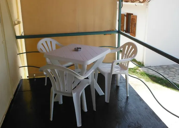 & Christina Apartamento *